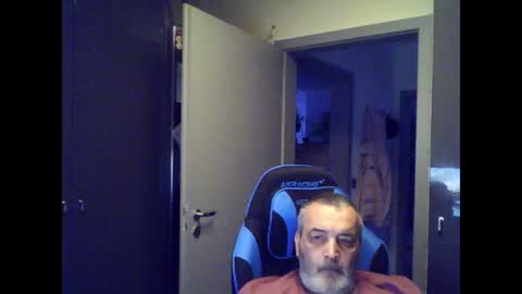 Chris online show from July 12, 3:24 am