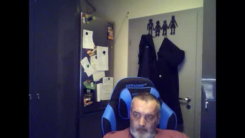 Chris online show from July 12, 8:09 am