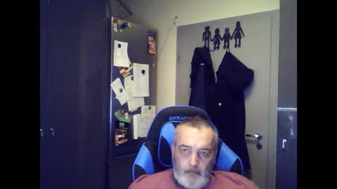 Chris online show from July 12, 9:15 am