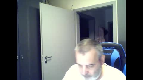 Chris online show from August 15, 7:07 pm