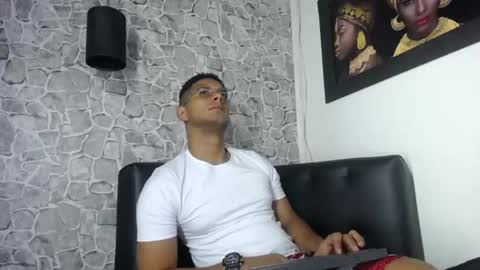 chris_dick2 online show from August 13, 3:53 am
