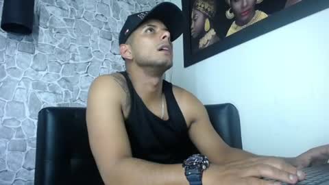 chris_dick2 online show from August 15, 8:18 am