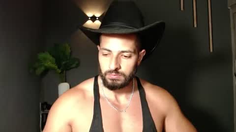cris         Twitter magnum101010 insta magnumc20 online show from August 6, 2:10 am