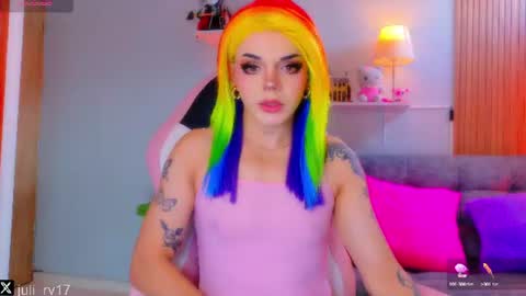 juli online show from August 3, 12:23 pm