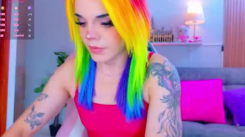 juli online show from August 8, 1:44 pm