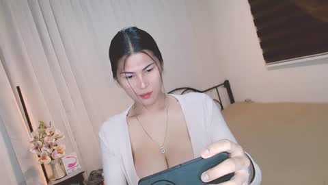 chris_sandra online show from August 14, 7:45 am