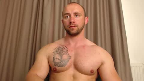 chrisbigbiceps online show from May 23, 4:21 pm