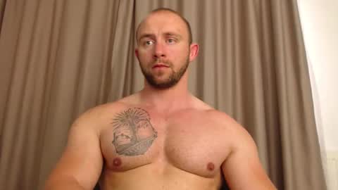 chrisbigbiceps online show from May 27, 3:25 pm