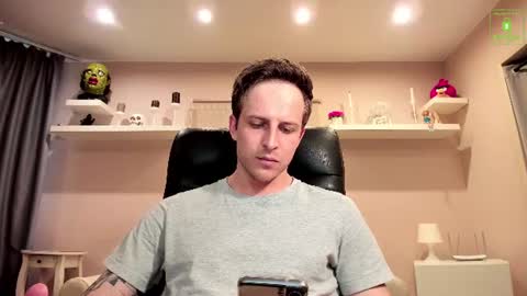 Chris online show from June 19, 3:17 am