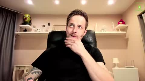 Chris online show from August 16, 12:36 am