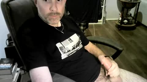 chrisprngr online show from August 3, 7:54 pm