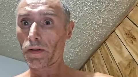 chrisqsqs82 online show from September 4, 9:24 am