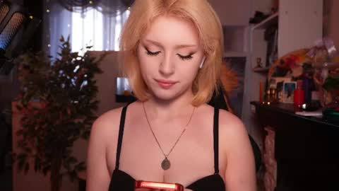Chris online show from September 3, 3:37 pm