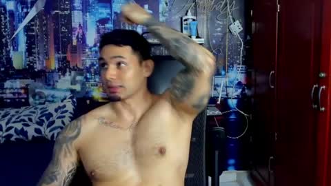 Chriss Stewart online show from June 18, 2:11 am