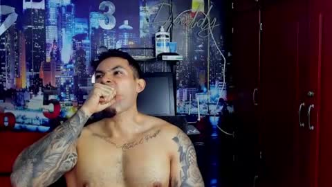 Chriss Stewart online show from June 25, 4:04 am