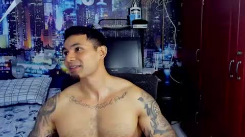 Chriss Stewart online show from July 11, 4:29 am