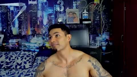 Chriss Stewart online show from July 25, 4:27 am