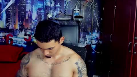 Chriss Stewart online show from August 5, 2:09 am