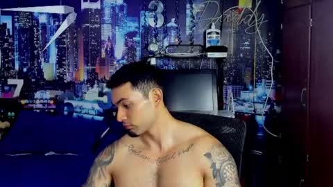 Chriss Stewart online show from August 15, 2:37 am