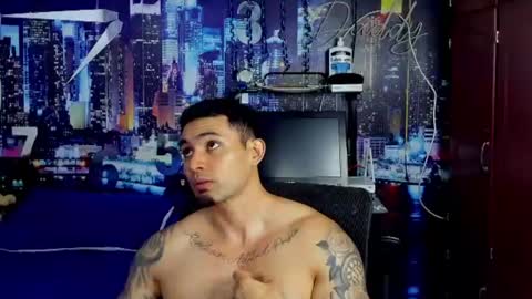 Chriss Stewart online show from August 15, 5:22 am