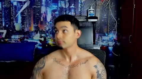 Chriss Stewart online show from August 18, 2:17 am