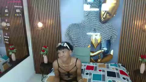 chrisshottx online show from July 11, 11:55 pm