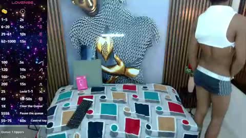 chrisshottx online show from July 15, 11:27 pm