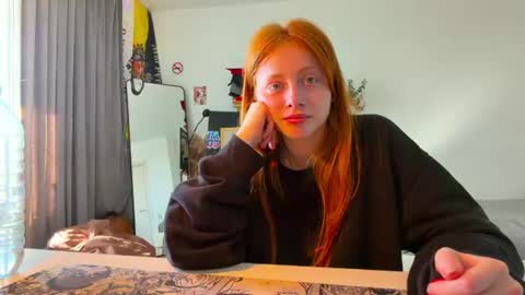 Mia online show from September 8, 11:50 am