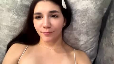 Mary online show from August 11, 9:33 am
