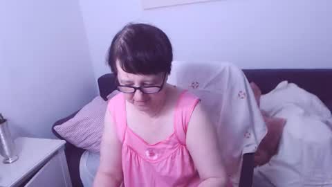 christarose online show from August 5, 10:08 pm