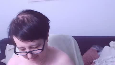 christarose online show from August 6, 9:25 pm
