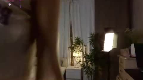 Ann online show from August 14, 1:26 pm