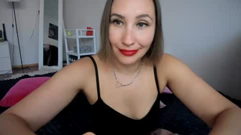 christina rosse online show from August 6, 3:22 pm
