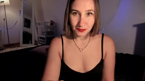 christina rosse online show from August 8, 3:01 pm