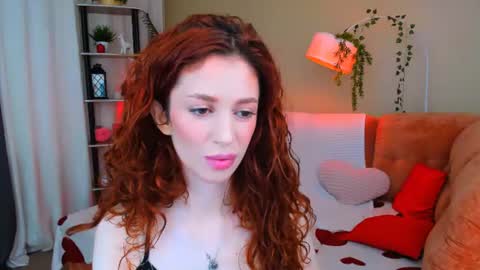 christinaconteeree online show from July 24, 1:36 pm