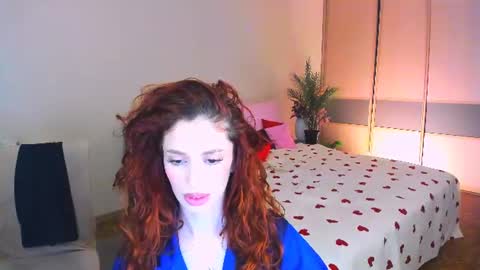 christinaconteeree online show from July 26, 12:48 am