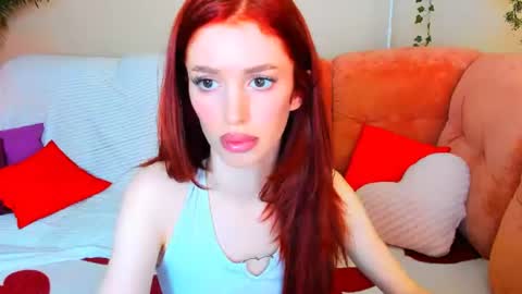 christinaconteeree online show from July 26, 10:37 pm