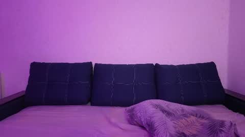 Christine online show from August 14, 7:28 pm
