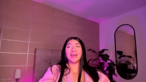 Christine  online show from August 7, 5:35 pm