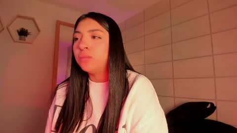 Christine  online show from August 12, 11:56 am