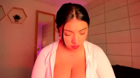 Christine  online show from August 13, 3:26 pm