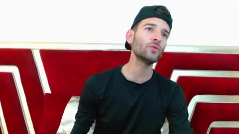 christopher__saint online show from April 9, 1:08 pm