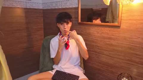 Chris online show from August 28, 8:07 pm