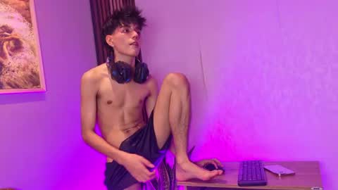 Chris online show from September 3, 10:57 pm