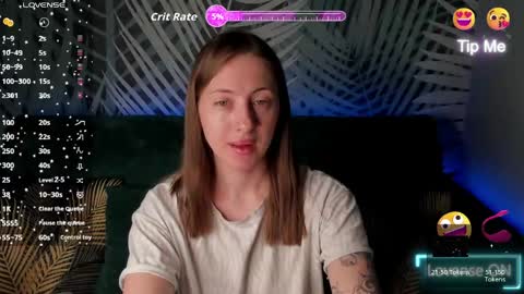 ChristyCrayme online show from May 6, 10:33 pm