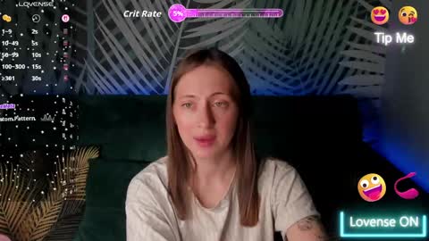 ChristyCrayme online show from May 7, 1:07 am