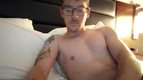 chrisvibess online show from June 4, 1:53 am