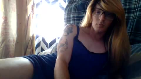 chrisvibess online show from August 8, 12:38 pm
