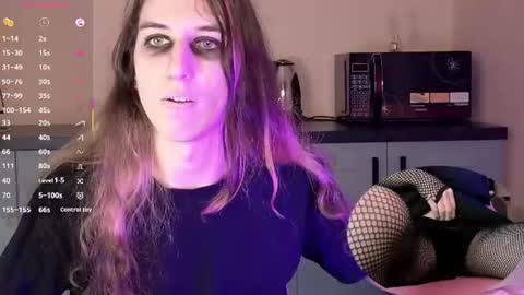 chrisybev online show from August 14, 8:56 pm
