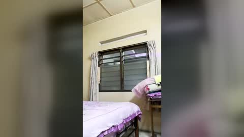 chuahboonsing online show from June 28, 1:58 pm